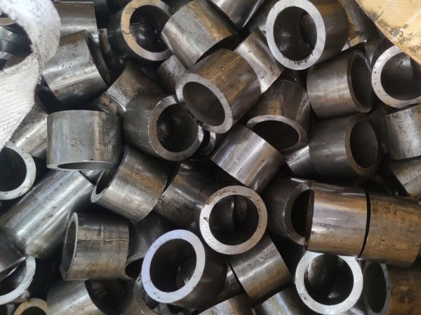 桑日无缝钢管切割